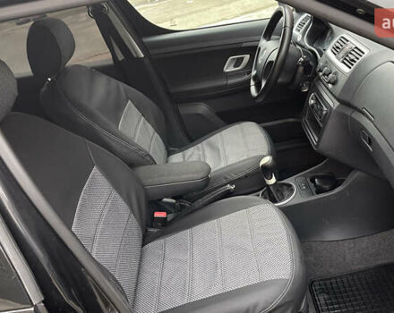 Чорний Шкода Румстер, об'ємом двигуна 1.4 л та пробігом 254 тис. км за 4600 $, фото 46 на Automoto.ua