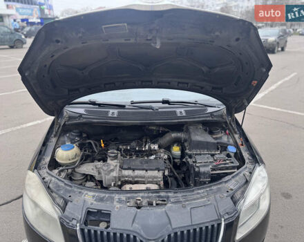 Черный Шкода Румстер, объемом двигателя 1.2 л и пробегом 460 тыс. км за 3250 $, фото 11 на Automoto.ua