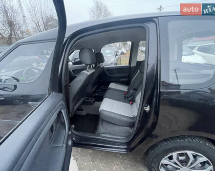 Черный Шкода Румстер, объемом двигателя 1.4 л и пробегом 222 тыс. км за 4900 $, фото 12 на Automoto.ua