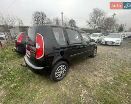Черный Шкода Румстер, объемом двигателя 1.4 л и пробегом 222 тыс. км за 4900 $, фото 2 на Automoto.ua