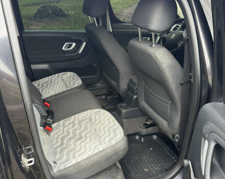 Черный Шкода Румстер, объемом двигателя 1.4 л и пробегом 270 тыс. км за 4900 $, фото 6 на Automoto.ua