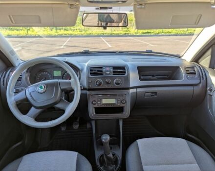 Черный Шкода Румстер, объемом двигателя 1.6 л и пробегом 230 тыс. км за 5100 $, фото 15 на Automoto.ua