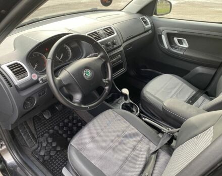 Черный Шкода Румстер, объемом двигателя 1.4 л и пробегом 255 тыс. км за 5200 $, фото 10 на Automoto.ua