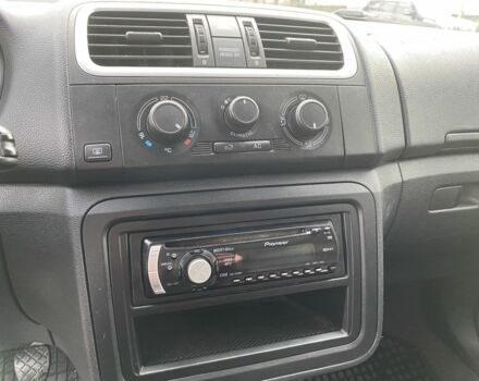 Черный Шкода Румстер, объемом двигателя 1.4 л и пробегом 255 тыс. км за 5200 $, фото 12 на Automoto.ua