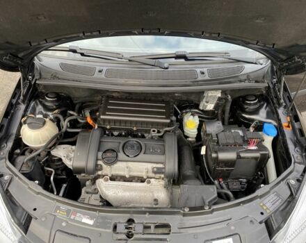 Черный Шкода Румстер, объемом двигателя 1.4 л и пробегом 255 тыс. км за 5200 $, фото 6 на Automoto.ua