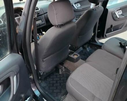 Черный Шкода Румстер, объемом двигателя 1.2 л и пробегом 164 тыс. км за 4850 $, фото 5 на Automoto.ua