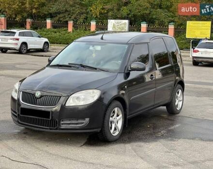 Черный Шкода Румстер, объемом двигателя 1.39 л и пробегом 205 тыс. км за 5000 $, фото 1 на Automoto.ua