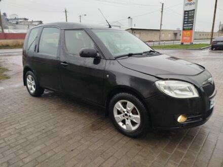Черный Шкода Румстер, объемом двигателя 1.4 л и пробегом 280 тыс. км за 2999 $, фото 1 на Automoto.ua