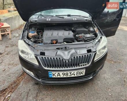 Черный Шкода Румстер, объемом двигателя 1.6 л и пробегом 205 тыс. км за 5000 $, фото 1 на Automoto.ua