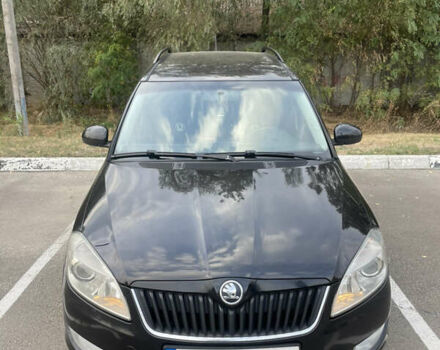 Черный Шкода Румстер, объемом двигателя 1.6 л и пробегом 320 тыс. км за 7000 $, фото 1 на Automoto.ua