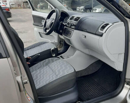 Коричневий Шкода Румстер, об'ємом двигуна 1.39 л та пробігом 269 тис. км за 4000 $, фото 5 на Automoto.ua