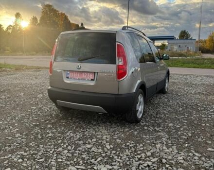 Коричневый Шкода Румстер, объемом двигателя 1.4 л и пробегом 193 тыс. км за 5300 $, фото 2 на Automoto.ua