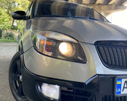 Коричневый Шкода Румстер, объемом двигателя 1.4 л и пробегом 300 тыс. км за 5000 $, фото 12 на Automoto.ua