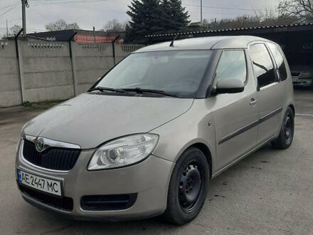 Коричневый Шкода Румстер, объемом двигателя 1.39 л и пробегом 269 тыс. км за 4000 $, фото 1 на Automoto.ua