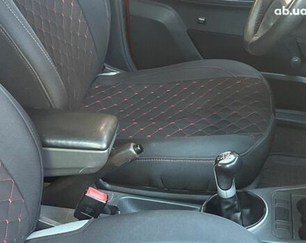 Красный Шкода Румстер, объемом двигателя 1.2 л и пробегом 260 тыс. км за 3990 $, фото 20 на Automoto.ua