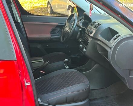 Красный Шкода Румстер, объемом двигателя 1.2 л и пробегом 260 тыс. км за 3990 $, фото 17 на Automoto.ua