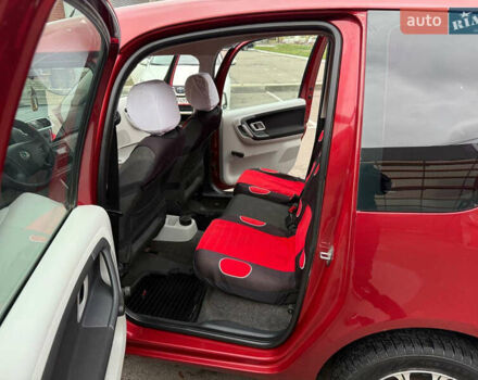 Красный Шкода Румстер, объемом двигателя 1.4 л и пробегом 158 тыс. км за 5000 $, фото 21 на Automoto.ua