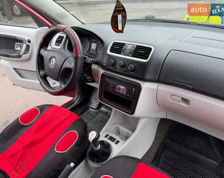 Красный Шкода Румстер, объемом двигателя 1.4 л и пробегом 158 тыс. км за 5000 $, фото 30 на Automoto.ua