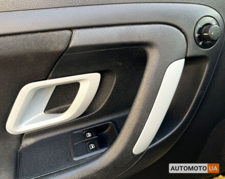 Червоний Шкода Румстер, об'ємом двигуна 1.4 л та пробігом 292 тис. км за 4500 $, фото 9 на Automoto.ua