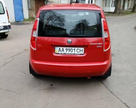 Красный Шкода Румстер, объемом двигателя 1.2 л и пробегом 49 тыс. км за 7500 $, фото 3 на Automoto.ua