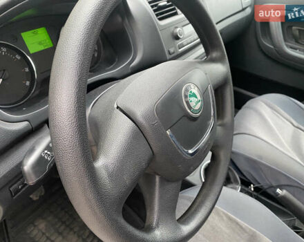 Красный Шкода Румстер, объемом двигателя 1.39 л и пробегом 48 тыс. км за 6700 $, фото 23 на Automoto.ua