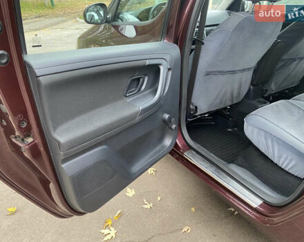 Красный Шкода Румстер, объемом двигателя 1.39 л и пробегом 48 тыс. км за 6700 $, фото 19 на Automoto.ua