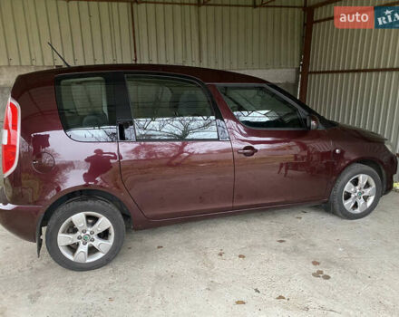 Красный Шкода Румстер, объемом двигателя 1.39 л и пробегом 48 тыс. км за 6700 $, фото 1 на Automoto.ua