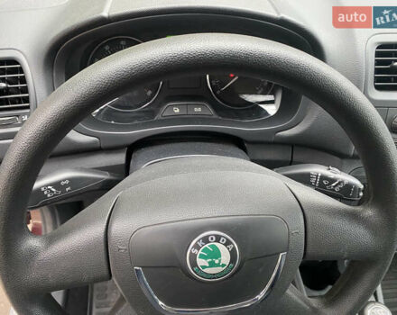 Красный Шкода Румстер, объемом двигателя 1.39 л и пробегом 48 тыс. км за 6700 $, фото 24 на Automoto.ua