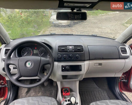 Красный Шкода Румстер, объемом двигателя 1.6 л и пробегом 173 тыс. км за 4600 $, фото 6 на Automoto.ua