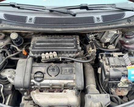 Красный Шкода Румстер, объемом двигателя 1.4 л и пробегом 326 тыс. км за 4300 $, фото 10 на Automoto.ua