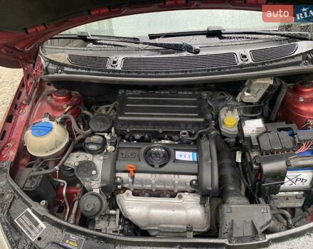 Красный Шкода Румстер, объемом двигателя 1.6 л и пробегом 173 тыс. км за 4600 $, фото 7 на Automoto.ua