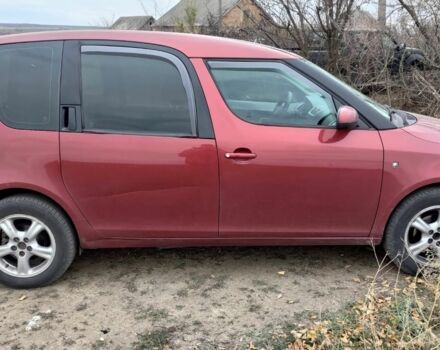 Красный Шкода Румстер, объемом двигателя 1.4 л и пробегом 326 тыс. км за 4300 $, фото 3 на Automoto.ua