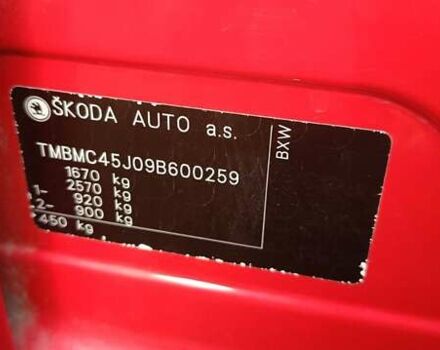 Красный Шкода Румстер, объемом двигателя 1.4 л и пробегом 275 тыс. км за 5000 $, фото 9 на Automoto.ua