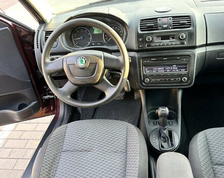 Красный Шкода Румстер, объемом двигателя 1.2 л и пробегом 258 тыс. км за 7100 $, фото 23 на Automoto.ua