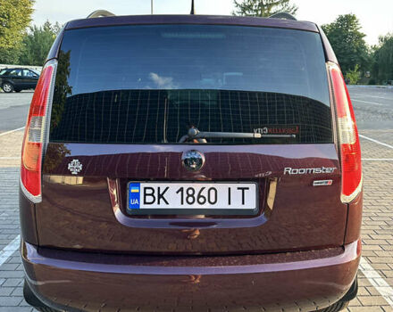 Красный Шкода Румстер, объемом двигателя 1.2 л и пробегом 258 тыс. км за 7100 $, фото 9 на Automoto.ua