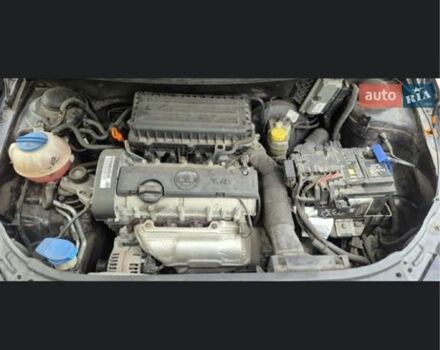 Красный Шкода Румстер, объемом двигателя 1.4 л и пробегом 49 тыс. км за 6700 $, фото 4 на Automoto.ua