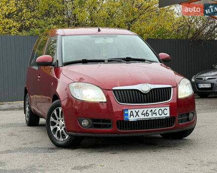 Красный Шкода Румстер, объемом двигателя 1.4 л и пробегом 158 тыс. км за 5000 $, фото 1 на Automoto.ua
