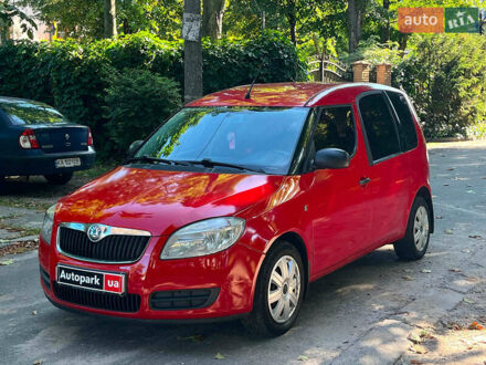 Красный Шкода Румстер, объемом двигателя 1.2 л и пробегом 260 тыс. км за 3990 $, фото 1 на Automoto.ua