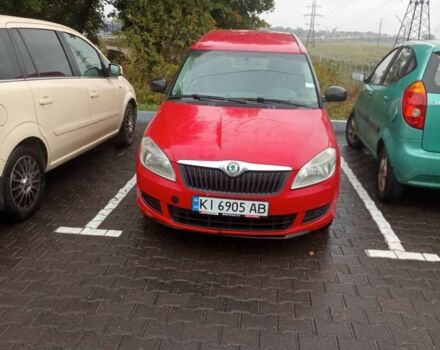 Червоний Шкода Румстер, об'ємом двигуна 1.2 л та пробігом 300 тис. км за 2299 $, фото 1 на Automoto.ua