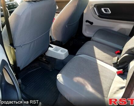 Шкода Румстер, объемом двигателя 1.4 л и пробегом 170 тыс. км за 4200 $, фото 5 на Automoto.ua