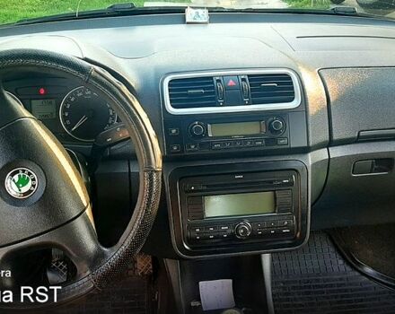 Шкода Румстер, объемом двигателя 1.4 л и пробегом 0 тыс. км за 5700 $, фото 4 на Automoto.ua