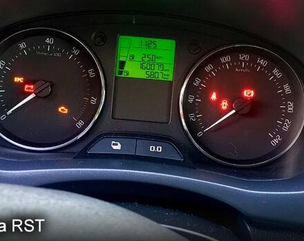 Шкода Румстер, объемом двигателя 1.6 л и пробегом 160 тыс. км за 5600 $, фото 5 на Automoto.ua
