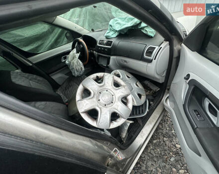 Шкода Румстер, объемом двигателя 1.6 л и пробегом 270 тыс. км за 1850 $, фото 2 на Automoto.ua