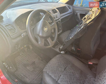 Шкода Румстер, об'ємом двигуна 1.2 л та пробігом 180 тис. км за 1900 $, фото 5 на Automoto.ua