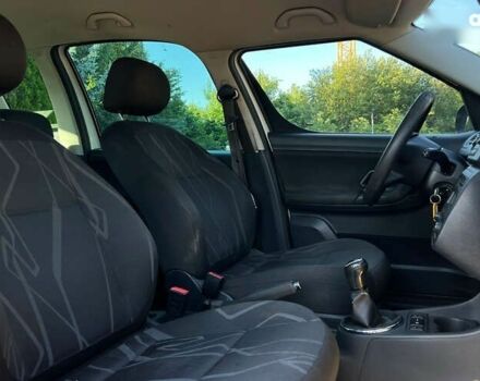 Шкода Румстер, объемом двигателя 1.2 л и пробегом 209 тыс. км за 5300 $, фото 15 на Automoto.ua