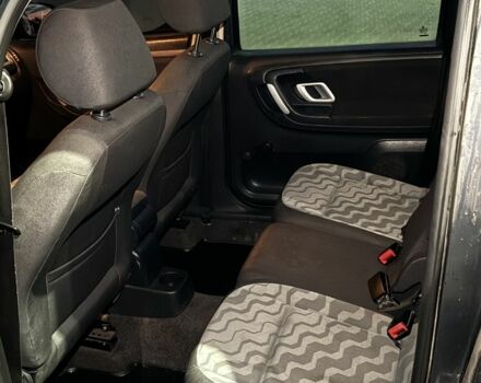 Сірий Шкода Румстер, об'ємом двигуна 1.4 л та пробігом 181 тис. км за 4750 $, фото 19 на Automoto.ua