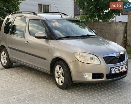 Серый Шкода Румстер, объемом двигателя 1.6 л и пробегом 198 тыс. км за 5800 $, фото 2 на Automoto.ua