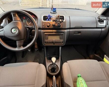 Серый Шкода Румстер, объемом двигателя 1.6 л и пробегом 314 тыс. км за 7300 $, фото 4 на Automoto.ua