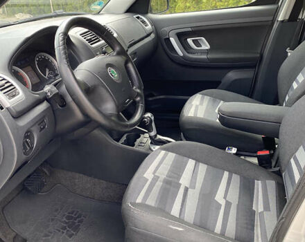 Серый Шкода Румстер, объемом двигателя 1.6 л и пробегом 217 тыс. км за 5690 $, фото 10 на Automoto.ua