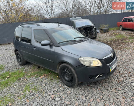 Серый Шкода Румстер, объемом двигателя 1.42 л и пробегом 300 тыс. км за 2600 $, фото 1 на Automoto.ua